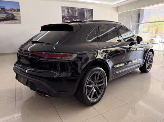 PORSCHE-MACAN-2024