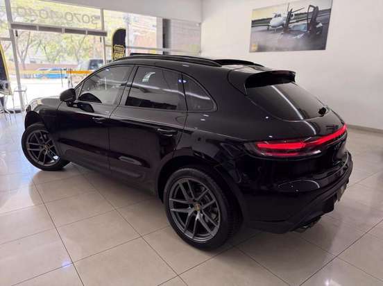 PORSCHE-MACAN-2024