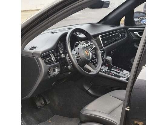 PORSCHE-MACAN-2021