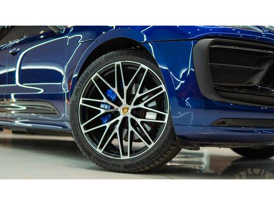 PORSCHE-MACAN-2023