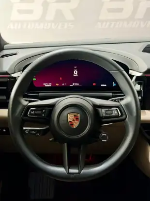 PORSCHE-MACAN-2025