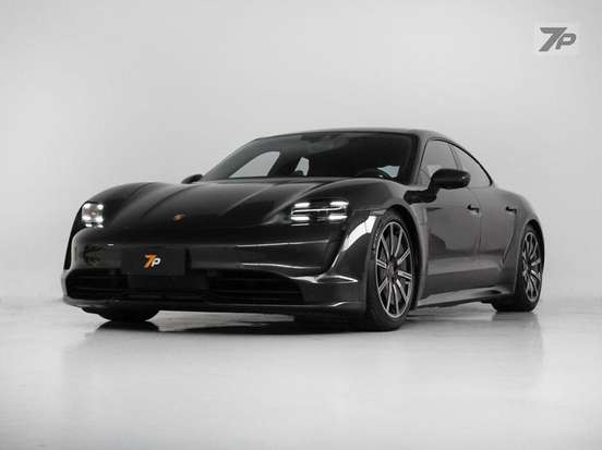 PORSCHE-TAYCAN-2020