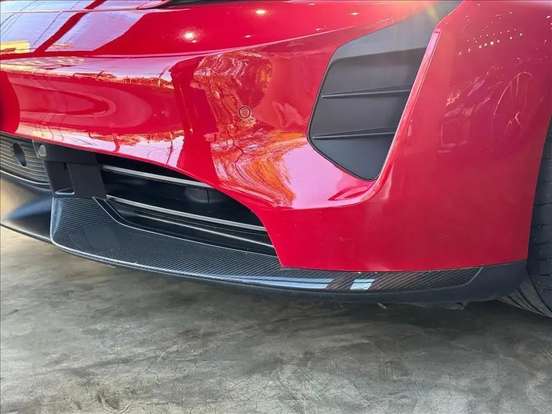 PORSCHE-TAYCAN-2020