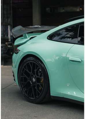 PORSCHE-911-2023