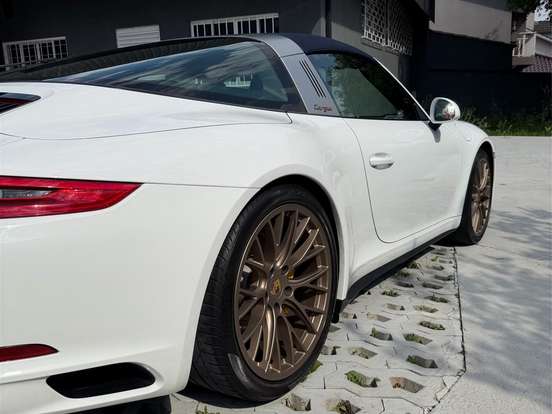 PORSCHE-911-3.0 24V H6 GASOLINA TARGA 4S PDK PORSCHE-911-2017