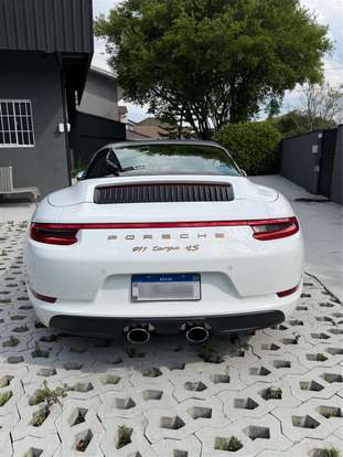 PORSCHE-911-2017