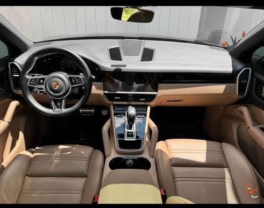 PORSCHE-CAYENNE-2018