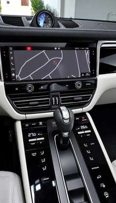 PORSCHE-MACAN-2025