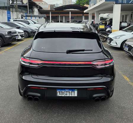 PORSCHE-MACAN-2022