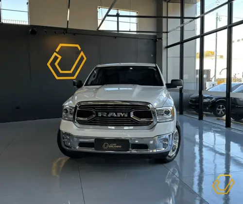 RAM 1500 5.7 V8 GASOLINA LIMITED CD 4X4 AUTOMÁTICO