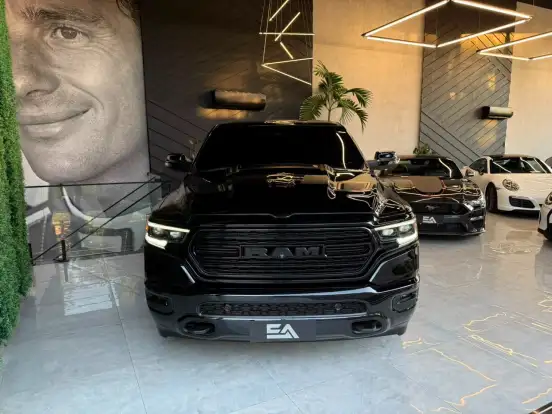 RAM-1500-5.7 V8 GASOLINA LIMITED NIGHT EDITION CD 4X4 AUTOMÁTICO RAM-1500-2024