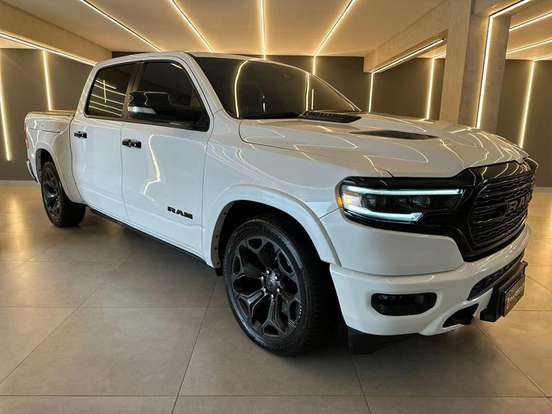 RAM-1500-5.7 V8 GASOLINA LIMITED NIGHT EDITION CD 4X4 AUTOMÁTICO RAM-1500-2023