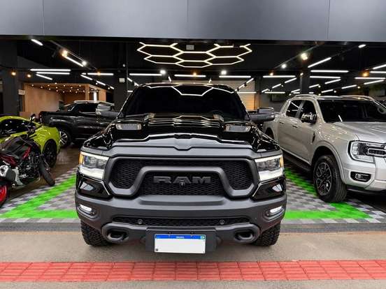 RAM-1500-5.7 V8 GASOLINA REBEL CD 4X4 AUTOMÁTICO RAM-1500-2022
