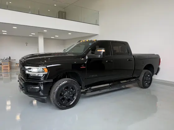 RAM 2500 6.7 I6 TURBO DIESEL LARAMIE NIGHT EDITION CD 4X4 AUTOMÁTICO