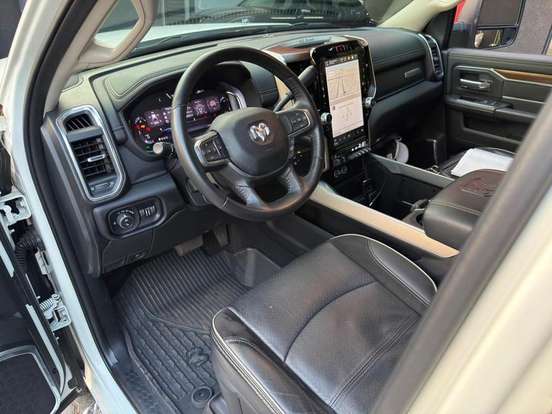 RAM-2500-6.7 I6 TURBO DIESEL LARAMIE CD 4X4 AUTOMÁTICO RAM-2500-2024