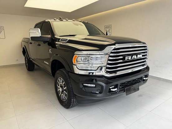 RAM-3500-6.7 I6 TURBO DIESEL LIMITED LONGHORN CD 4X4 AUTOMÁTICO RAM-3500-2024