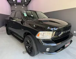 RAM CLASSIC 5.7 V8 GASOLINA LARAMIE NIGHT EDITION CD 4X4 AUTOMÁTICO RAM CLASSIC 5.7 V8 GASOLINA LARAMIE NIGHT EDITION CD 4X4 AUTOMÁTICO