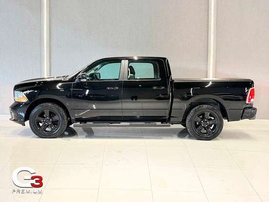 RAM-CLASSIC-5.7 V8 GASOLINA LARAMIE NIGHT EDITION CD 4X4 AUTOMÁTICO RAM-CLASSIC-2023
