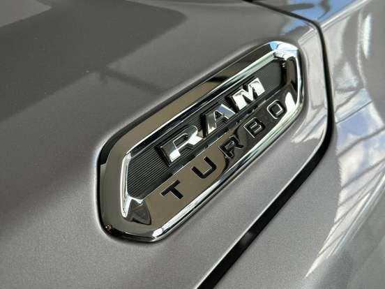 RAM-RAMPAGE-2.0 HURRICANE 4 TURBO GASOLINA LARAMIE 4X4 AUTOMÁTICO RAM-RAMPAGE-2024
