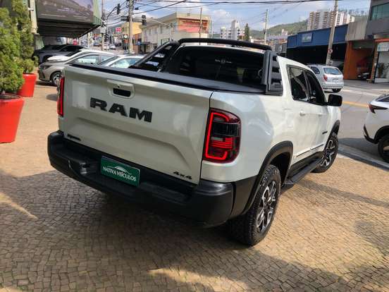 RAM-RAMPAGE-2.2 TURBO DIESEL REBEL 4X4 AUTOMÁTICO RAM-RAMPAGE-2025