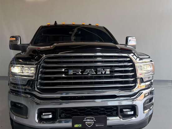 RAM-3500-6.7 I6 TURBO DIESEL LIMITED LONGHORN CD 4X4 AUTOMÁTICO RAM-3500-2023