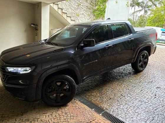 RAM RAMPAGE 2.0 HURRICANE 4 TURBO GASOLINA R/T 4X4 AUTOMÁTICO