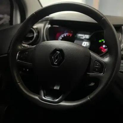 RENAULT-CAPTUR-2019