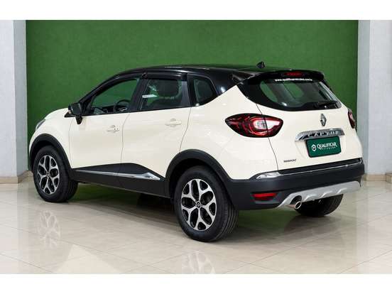 RENAULT-CAPTUR-2017