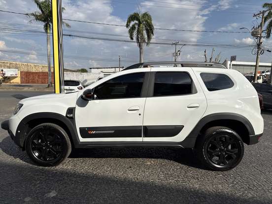 RENAULT-DUSTER-2025