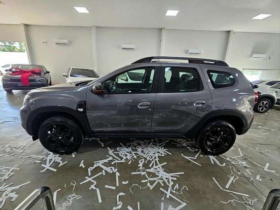 RENAULT-DUSTER-2025