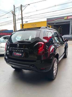 RENAULT-DUSTER-2018