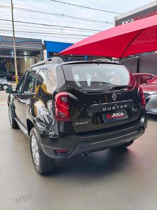 RENAULT-DUSTER-2018