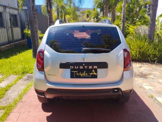 RENAULT-DUSTER-2018