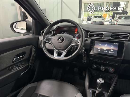 RENAULT-DUSTER-2023