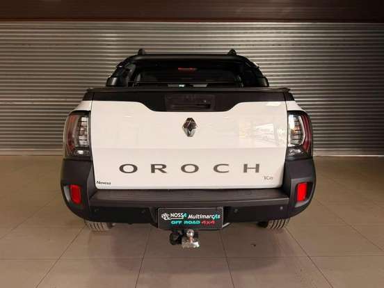 RENAULT-OROCH-2022