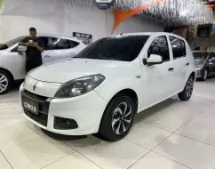 RENAULT SANDERO 1.0 EXPRESSION 16V FLEX 4P MANUAL RENAULT SANDERO 1.0 EXPRESSION 16V FLEX 4P MANUAL