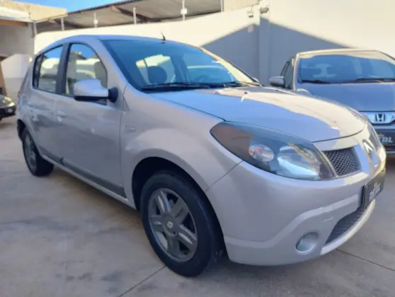 RENAULT SANDERO 1.0 EXPRESSION 16V FLEX 4P MANUAL