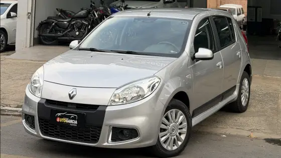 RENAULT SANDERO 1.6 PRIVILÉGE 16V FLEX 4P AUTOMÁTICO