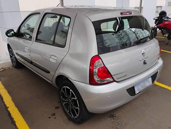 RENAULT CLIO 1.0 EXPRESSION 16V FLEX 4P MANUAL
