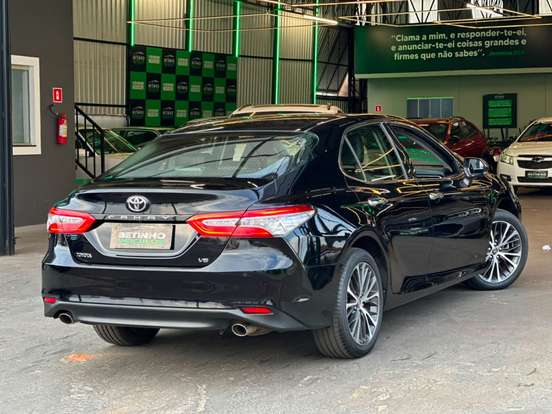 TOYOTA-CAMRY-3.5 XLE V6 24V GASOLINA 4P AUTOMÁTICO TOYOTA-CAMRY-2018