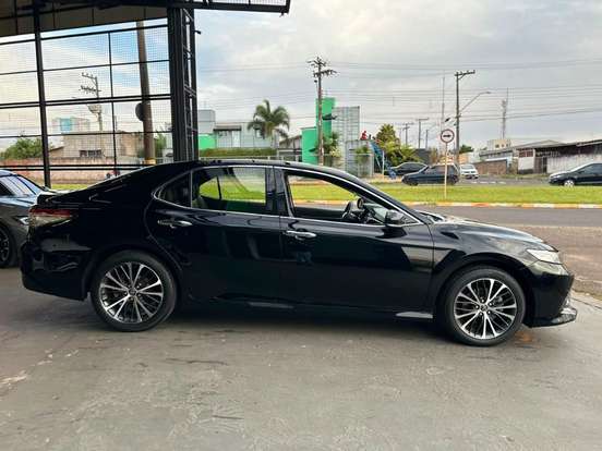 TOYOTA-CAMRY-3.5 XLE V6 24V GASOLINA 4P AUTOMÁTICO TOYOTA-CAMRY-2018