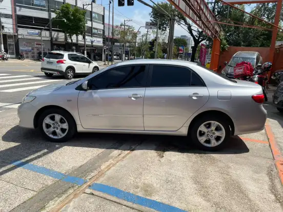 TOYOTA-COROLLA-2009