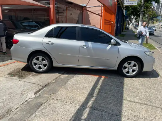 TOYOTA-COROLLA-2009