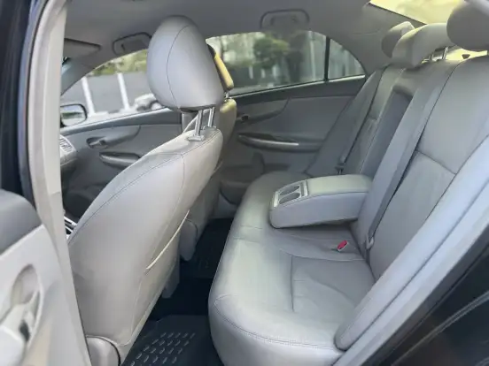 TOYOTA-COROLLA-2009
