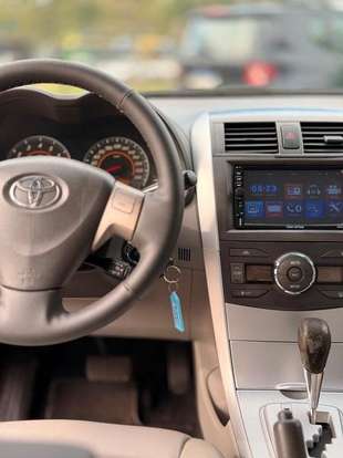 TOYOTA-COROLLA-2009