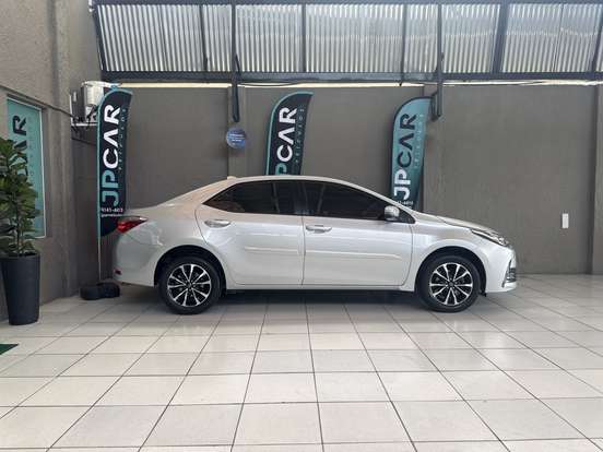TOYOTA-COROLLA-1.8 GLI 16V FLEX 4P AUTOMÁTICO TOYOTA-COROLLA-2017