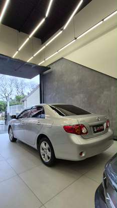 TOYOTA-COROLLA-2010