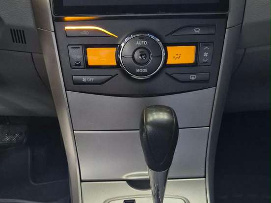 TOYOTA-COROLLA-1.8 GLI 16V FLEX 4P AUTOMÁTICO TOYOTA-COROLLA-2010