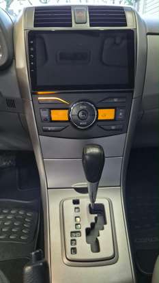 TOYOTA-COROLLA-2010