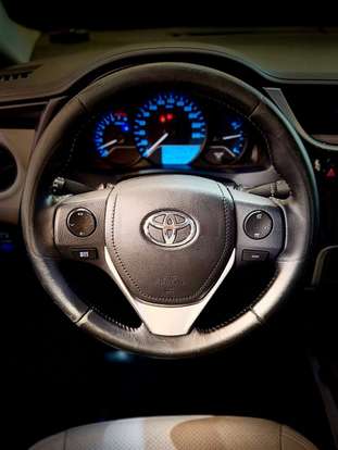 TOYOTA-COROLLA-2017
